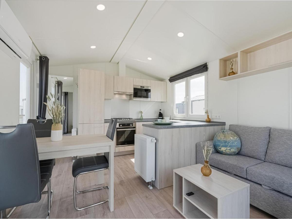 Le Boucanier - Omheinde Stacaravan Aan Zee Middelkerke Exterior foto